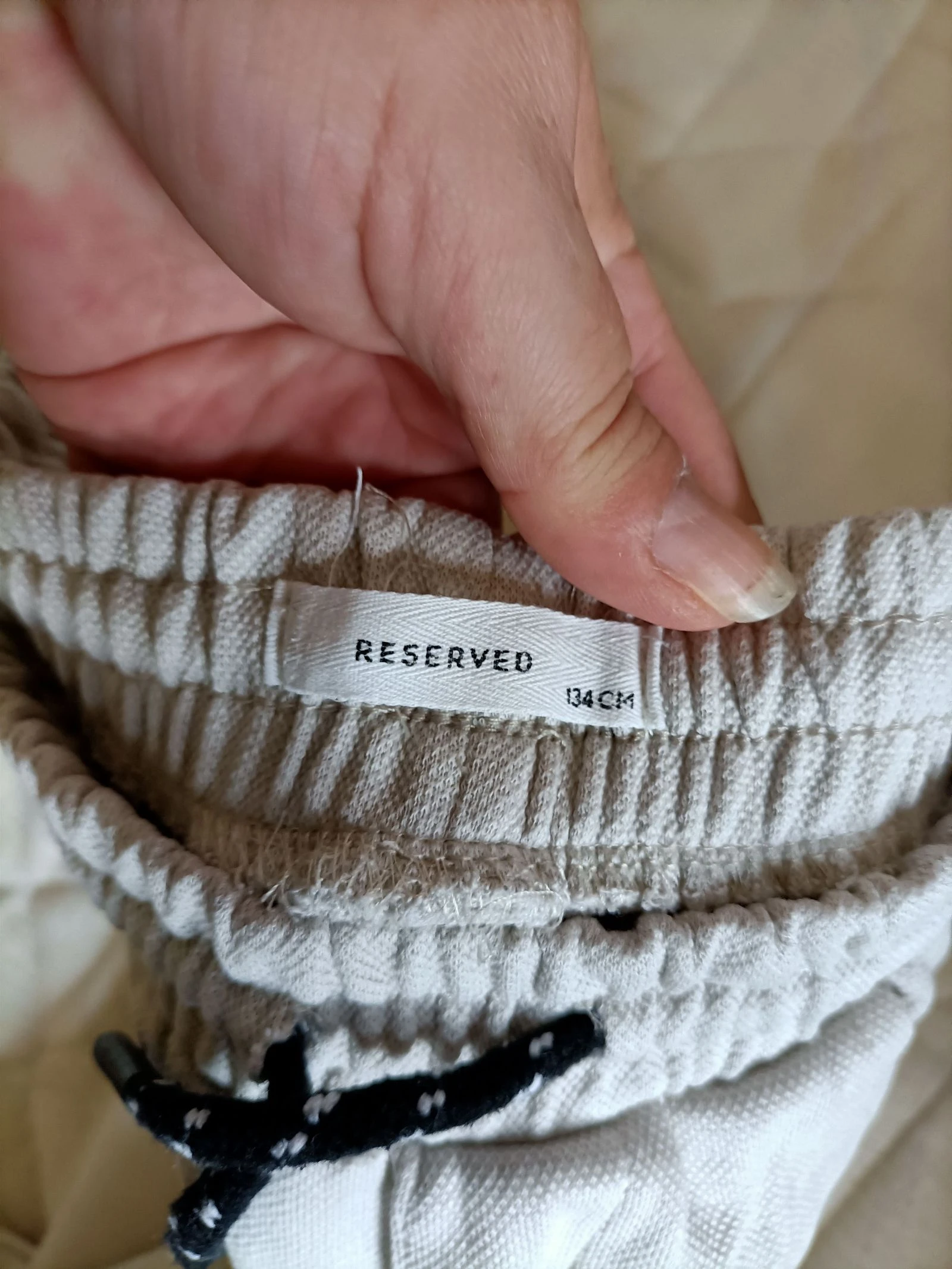 Jogging / Pantalon de survêtement beige Reserved – photo 5